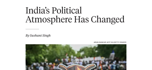 Puhelimen näkymä, jossa ylimpänä on otsikko India’s Political Atmosphere Has Changed, sen alla kirjoittajan nimi ja kuvan yläreuna.
